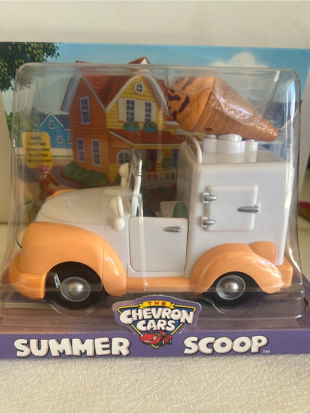 Chevron car summer scoop ice cream truck 2003
Musical/ twirling ice cream